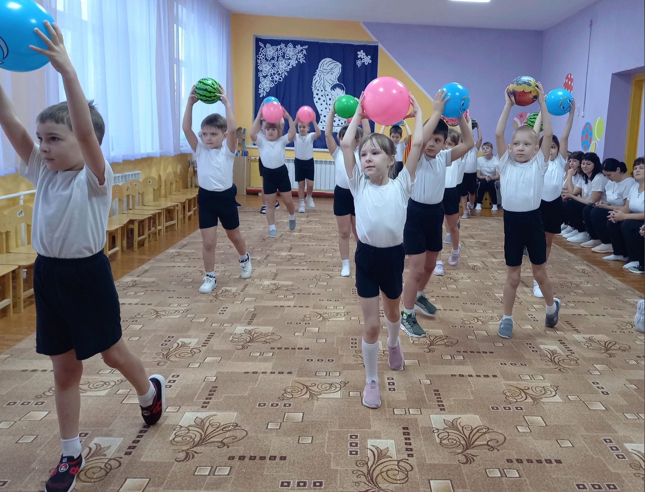 Вместе с мамой веселей!