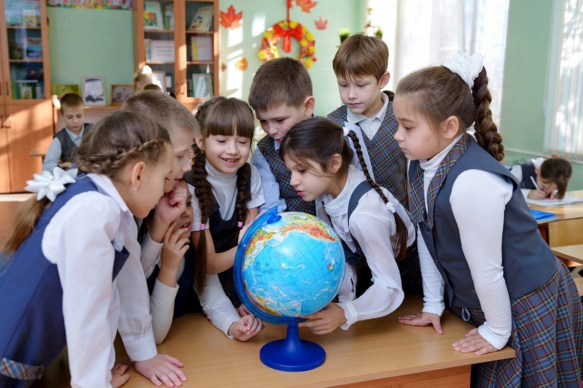 Школьников 6 - 11 классов приглашают принять участие в областном конкурсе