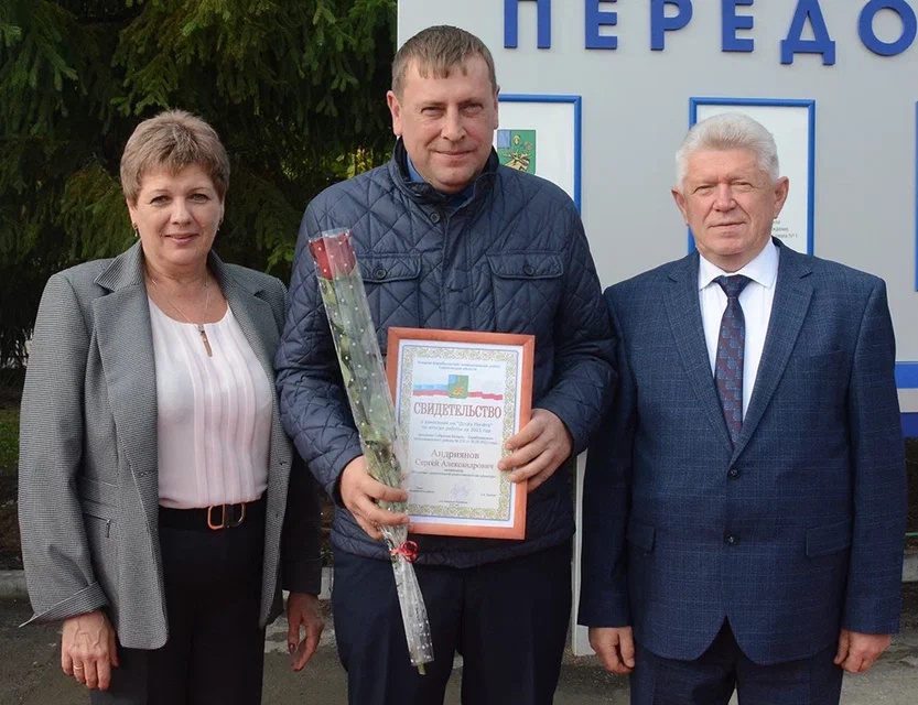 Механизатор С. А. Андриянов побил все свои рекорды прошлых лет