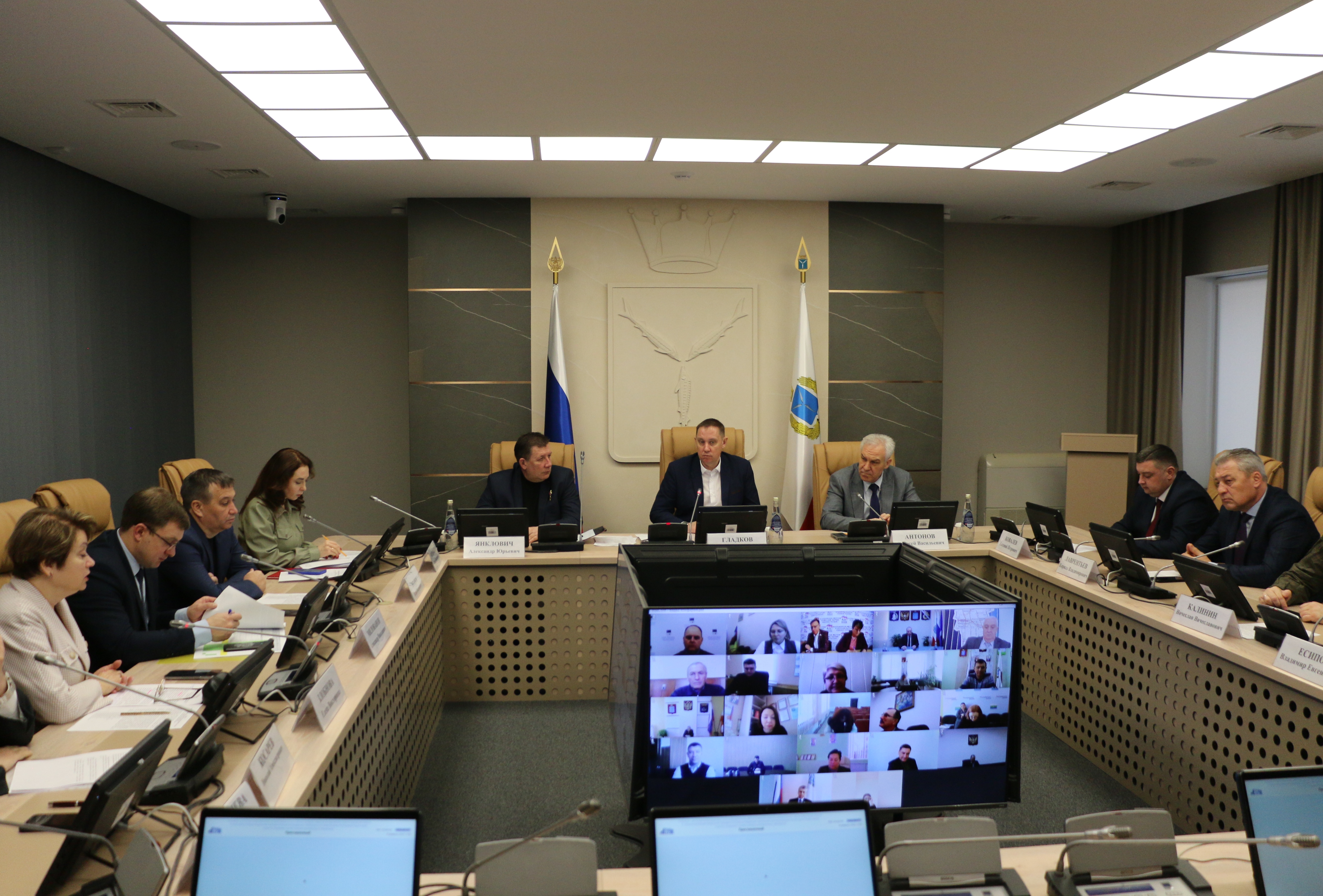 В Саратовской области депутаты предостерегли от формализма к ветеранам Великой Отечественной войны