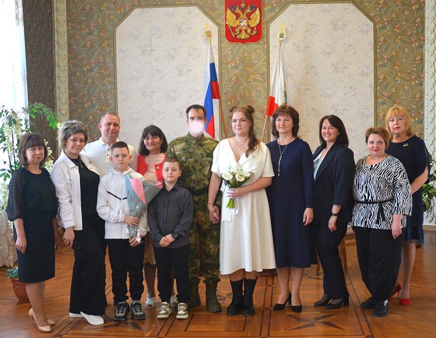 Свадьба в берцах