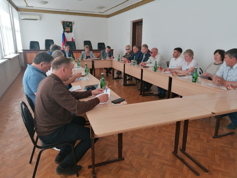 Объявлен конкурс по отбору кандидатур на должность главы Базарно-Карабулакского района